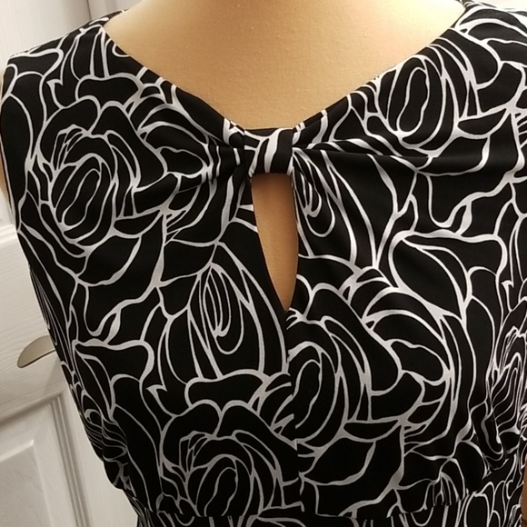 Tahari Dress - Picture 2 of 5